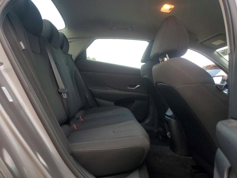 2025 HYUNDAI ELANTRA SE 10
