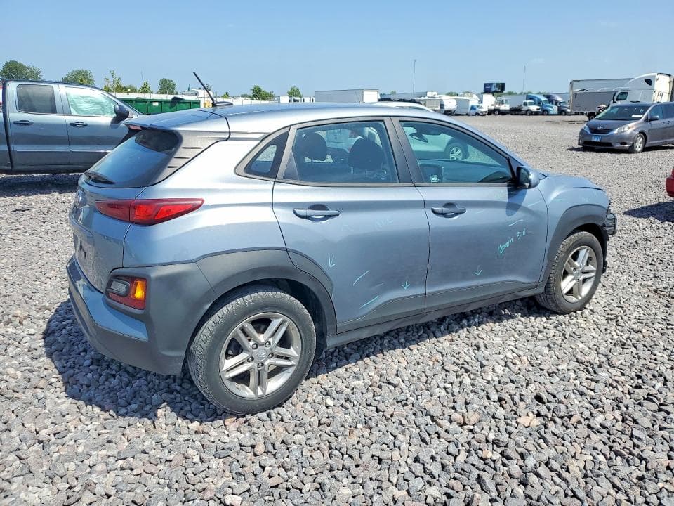 2021 HYUNDAI KONA SE 3
