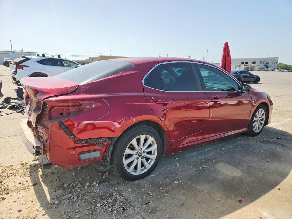 2018 TOYOTA CAMRY LE LE 3
