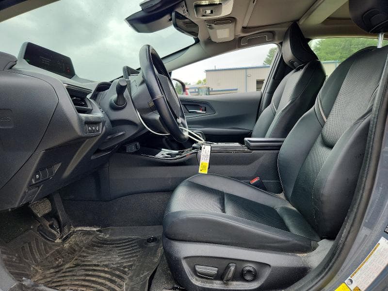2024 TOYOTA PRIUS XLE 7