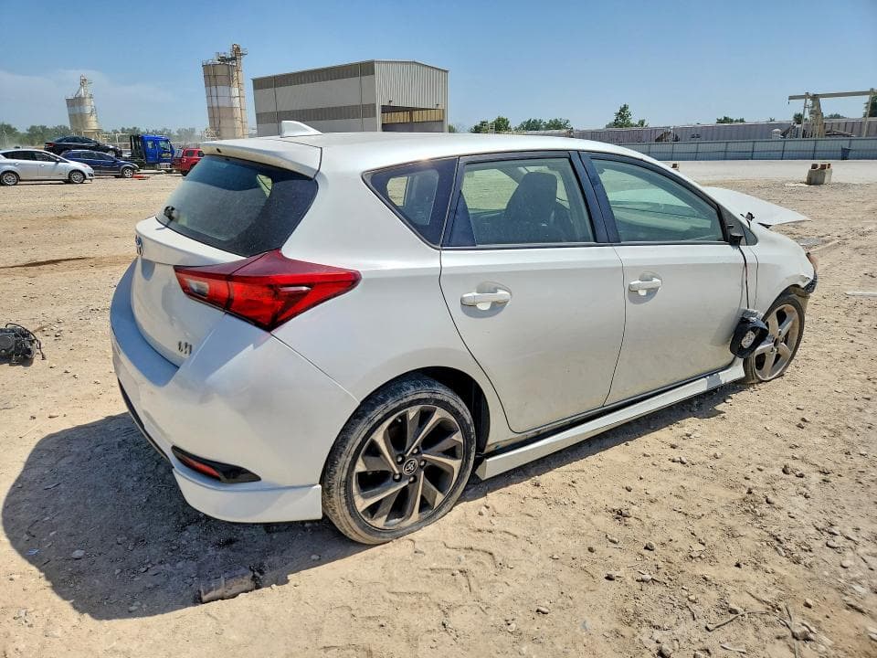 2017 TOYOTA COROLLA IM BASE 3