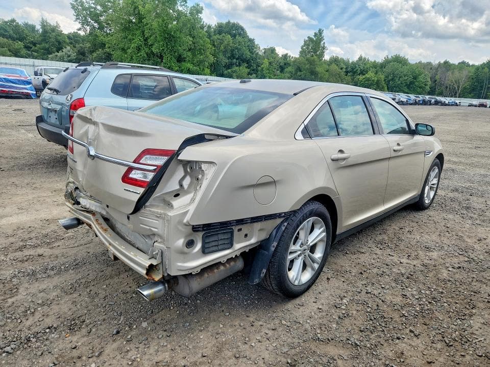 2018 FORD TAURUS SE 3