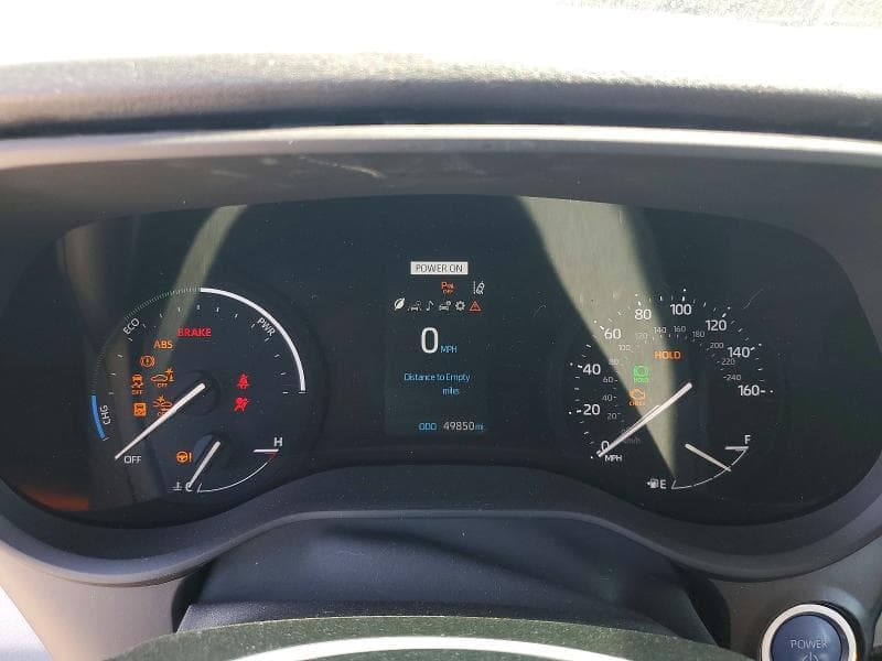 2024 TOYOTA SIENNA XLE 9