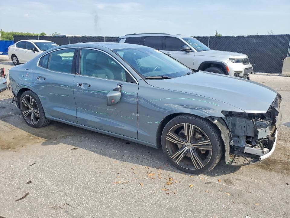 2022 VOLVO S60 B5 INSCRIPTION 4