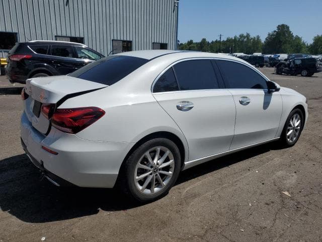 2020 MERCEDES-BENZ A 220 4MATIC 3