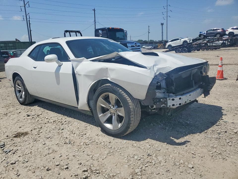 2019 DODGE CHALLENGER SXT 4