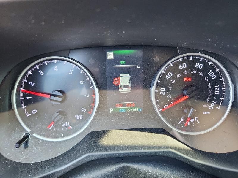 2022 TOYOTA RAV4 LE 9