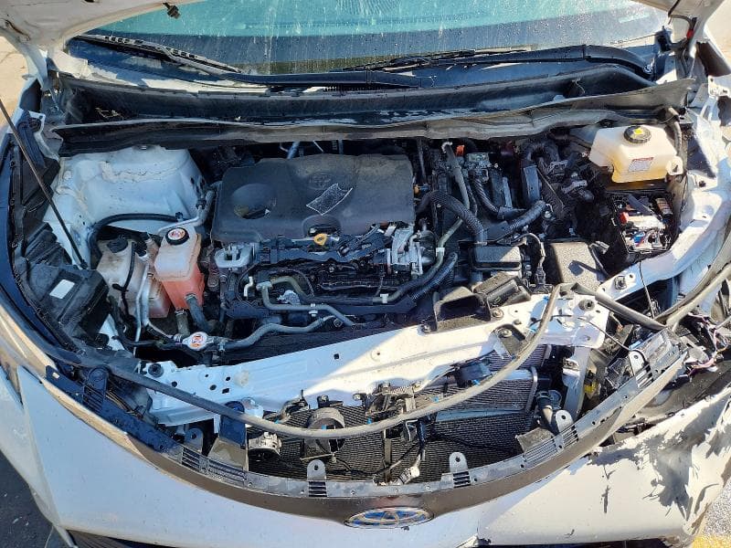 2021 TOYOTA SIENNA XLE XLE 12
