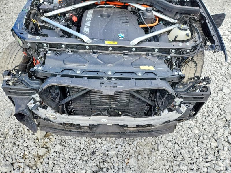 2026 BMW X5 XDRIVE50E 12