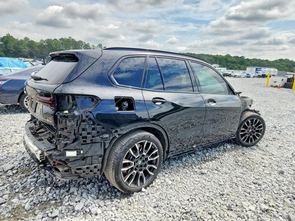 2026 BMW X5 XDRIVE50E 3