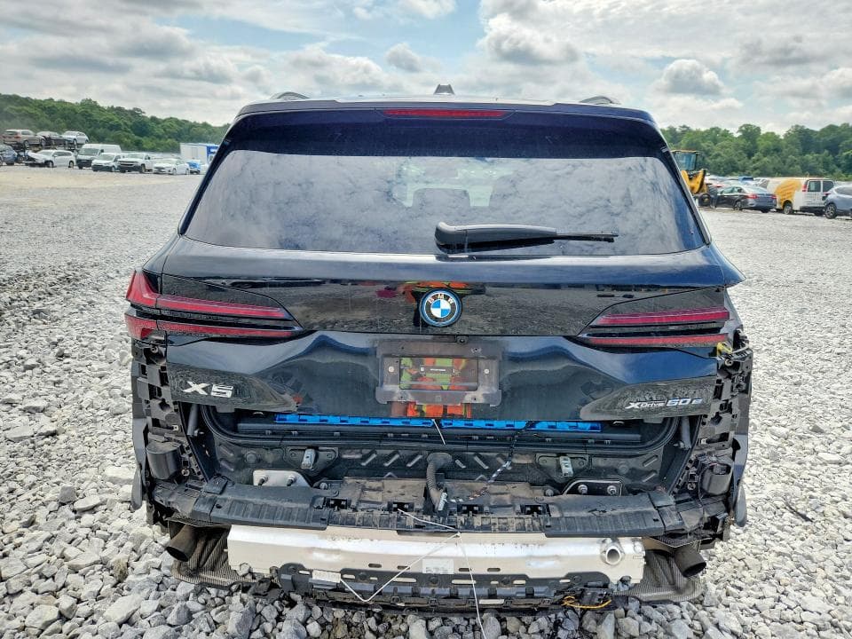 2026 BMW X5 XDRIVE50E 6