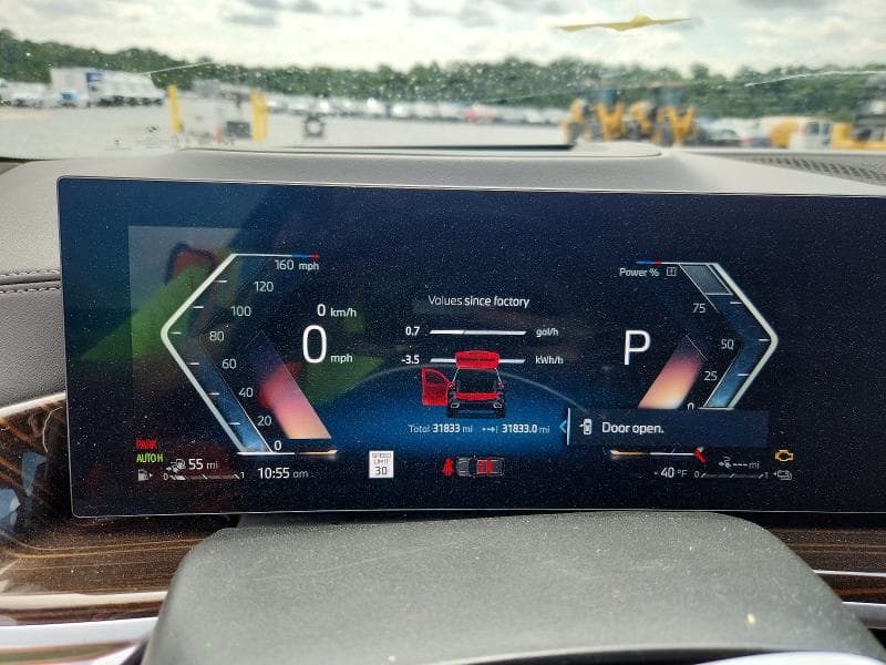 2026 BMW X5 XDRIVE50E 9