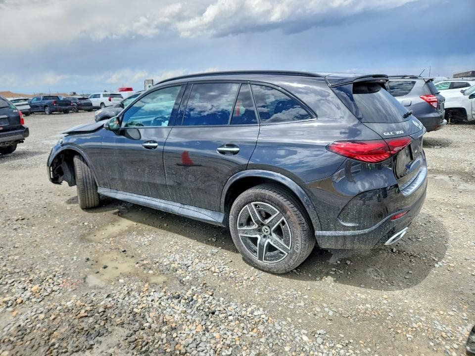 2023 MERCEDES-BENZ GLC 300 4MATIC 3