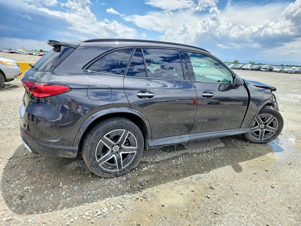 2023 MERCEDES-BENZ GLC 300 4MATIC 6