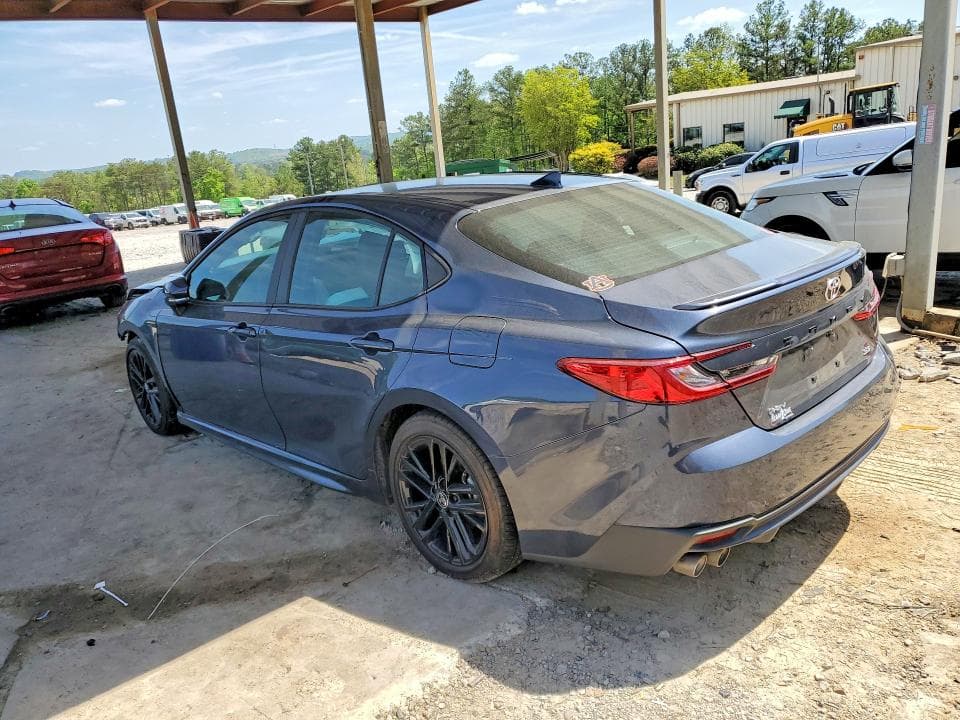 2026 TOYOTA CAMRY SE SE 3