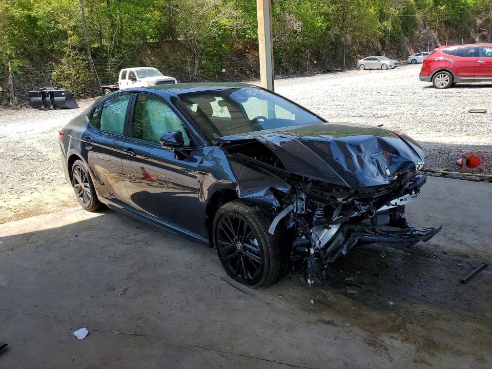 2026 TOYOTA CAMRY SE SE 8