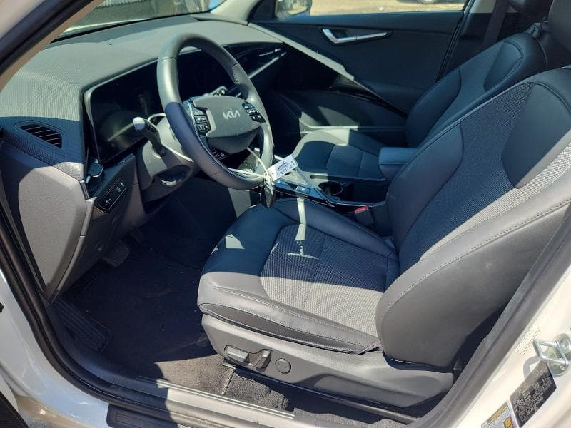2023 KIA NIRO EX EX 7