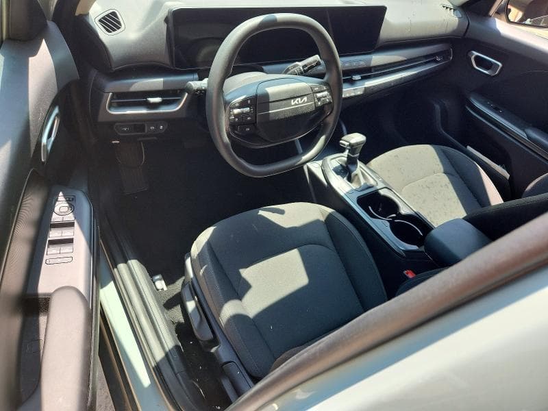 2026 KIA K4 LXS 8