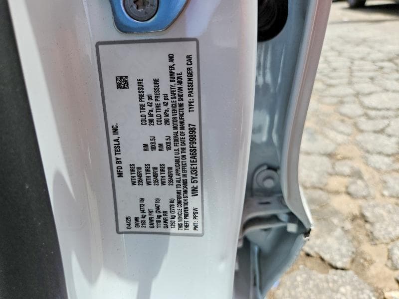 2025 TESLA MODEL 3 12