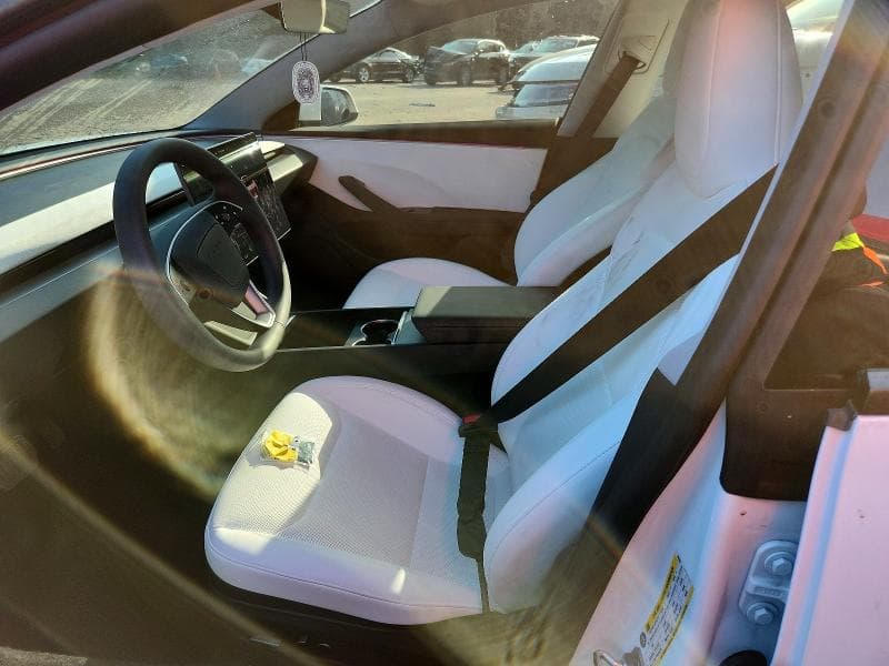 2025 TESLA MODEL 3 7