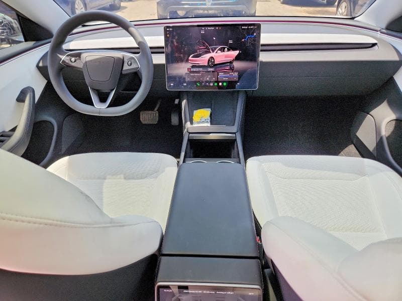 2025 TESLA MODEL 3 8