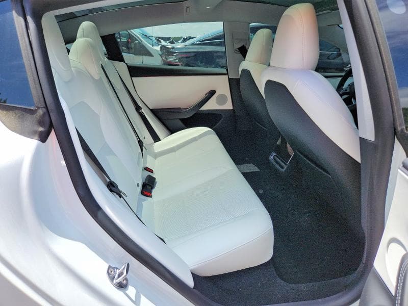 2025 TESLA MODEL 3 10