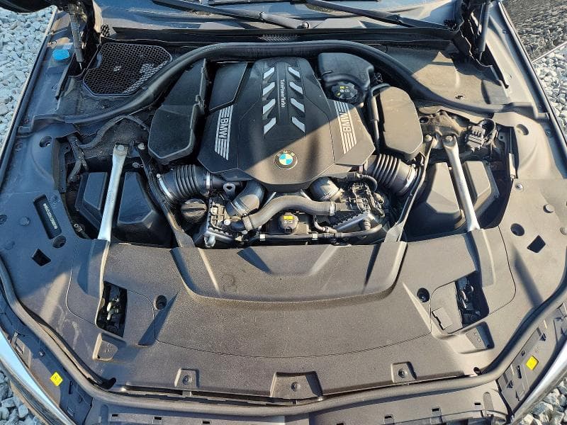 2020 BMW 750 XI 11