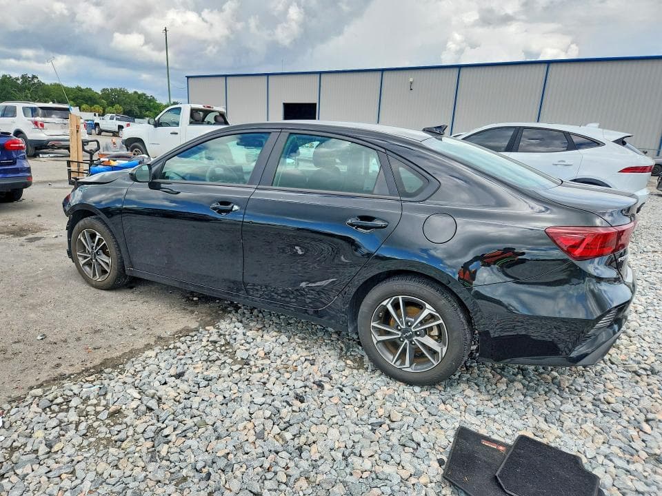 2024 KIA FORTE LXS 2