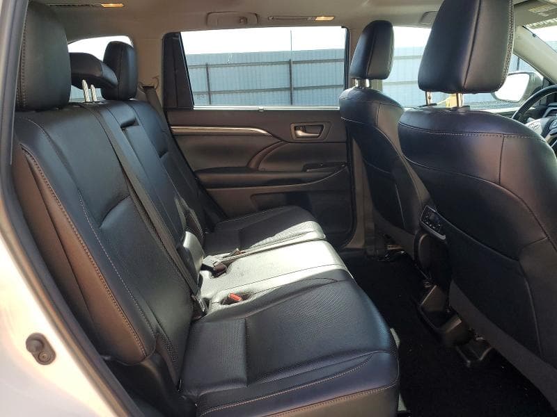 2019 TOYOTA HIGHLANDER LIMITED LIMITED 11
