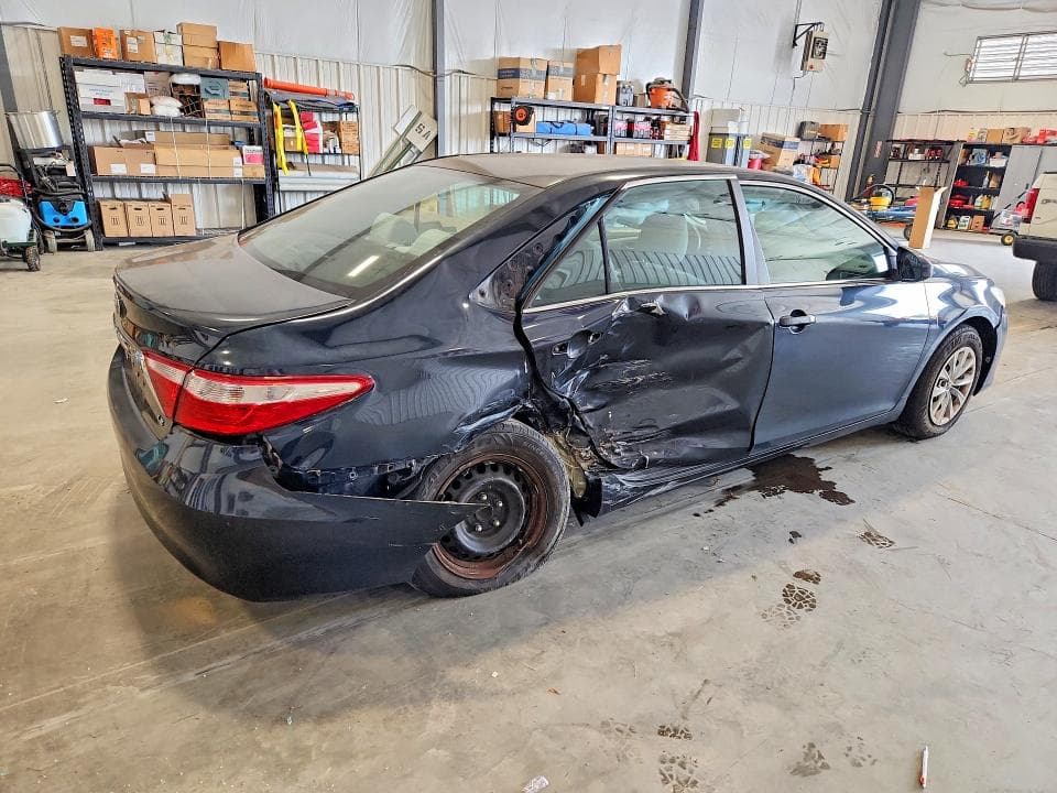 2016 TOYOTA CAMRY LE LE 3