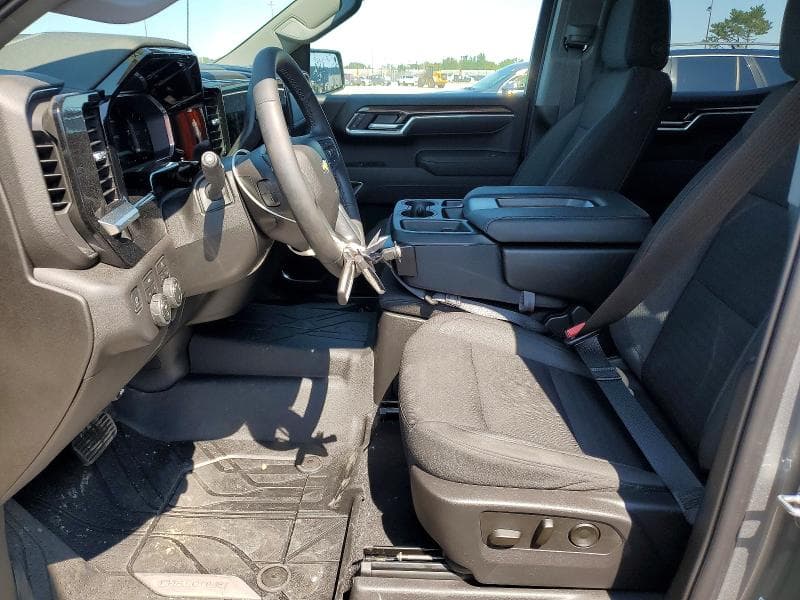 2026 CHEVROLET SILVERADO K1500 LT 7