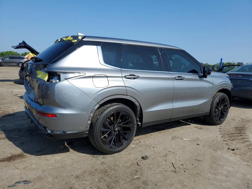 2024 MITSUBISHI OUTLANDER SE 3