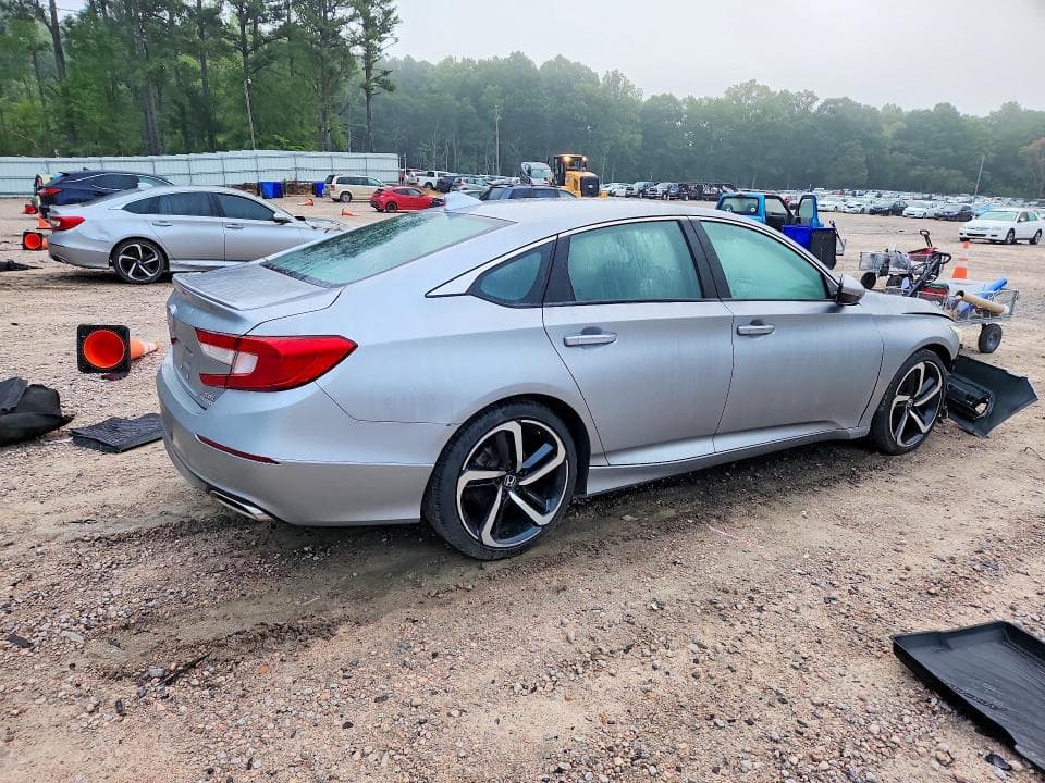 2018 HONDA ACCORD SPORT 3