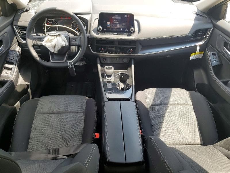 2026 NISSAN ROGUE SV 8