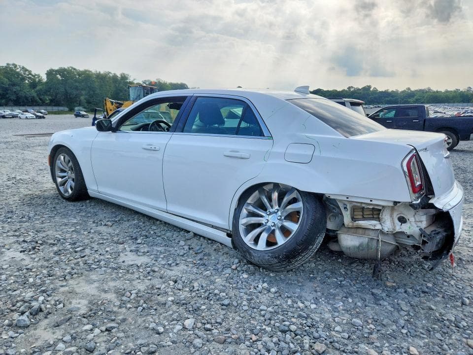 2019 CHRYSLER 300 TOURING 2