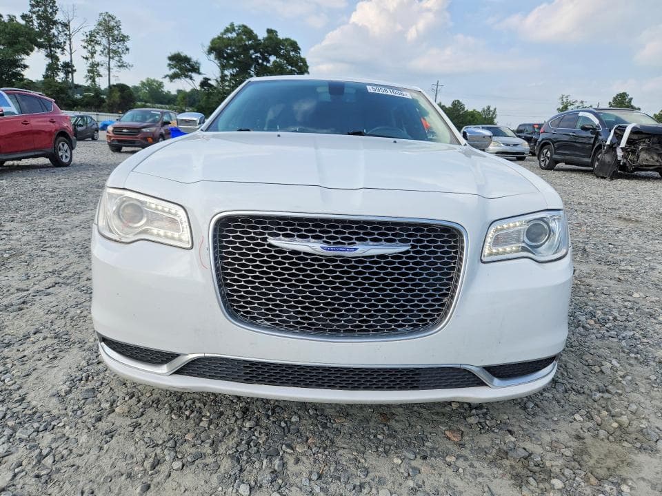 2019 CHRYSLER 300 TOURING 5