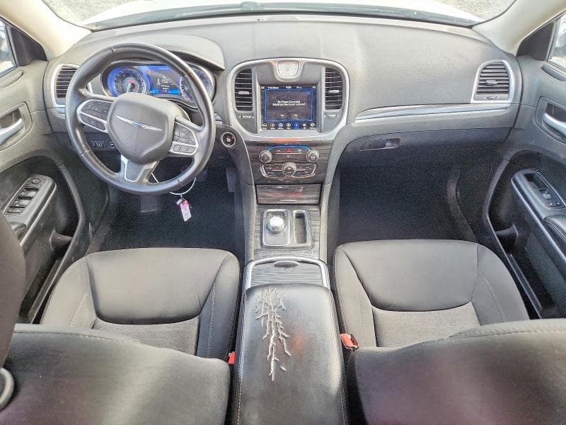 2019 CHRYSLER 300 TOURING 8