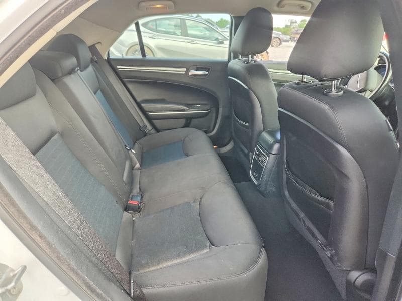 2019 CHRYSLER 300 TOURING 10