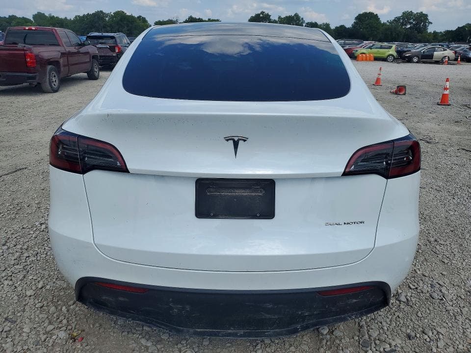 2023 TESLA MODEL Y 6