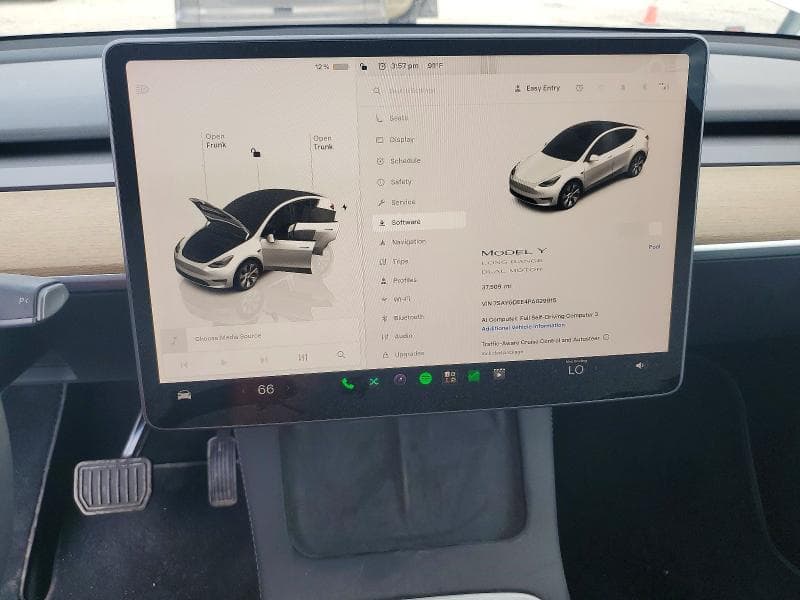 2023 TESLA MODEL Y 9