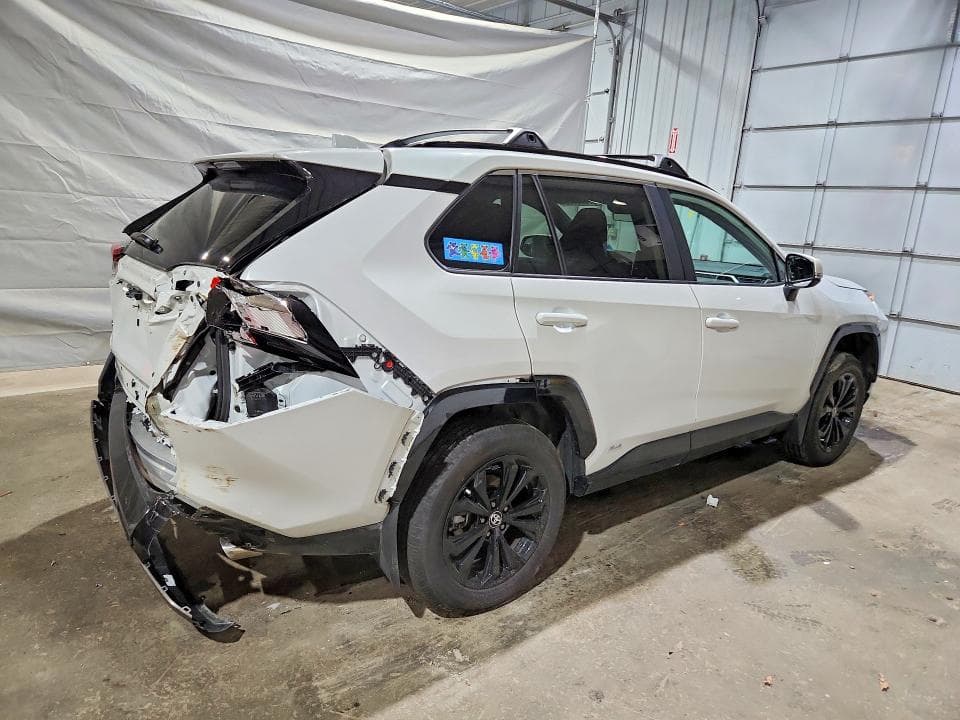 2024 TOYOTA RAV4 SE SE 3
