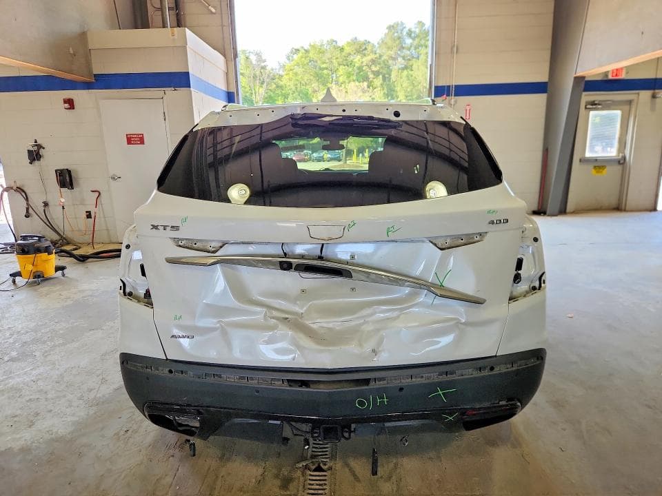 2021 CADILLAC XT5 6