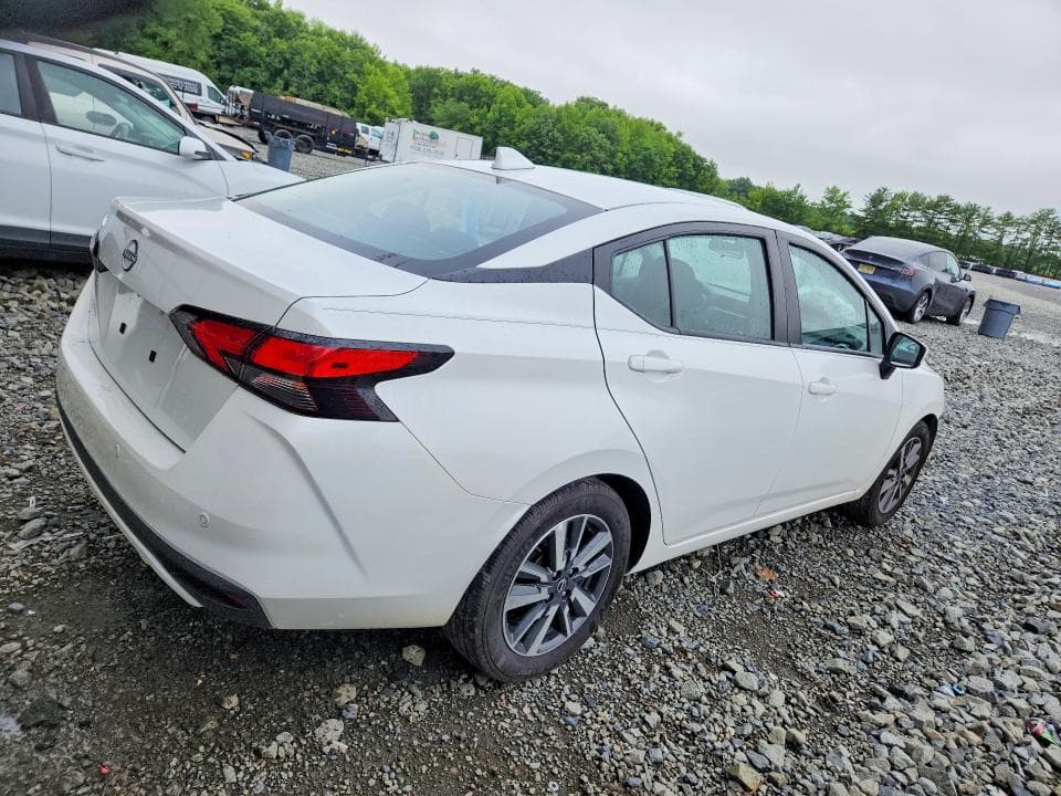 2025 NISSAN VERSA SV 3