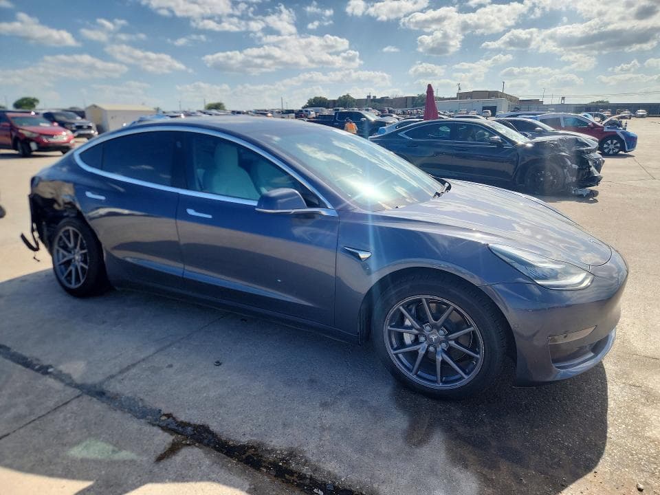 2020 TESLA MODEL 3 4