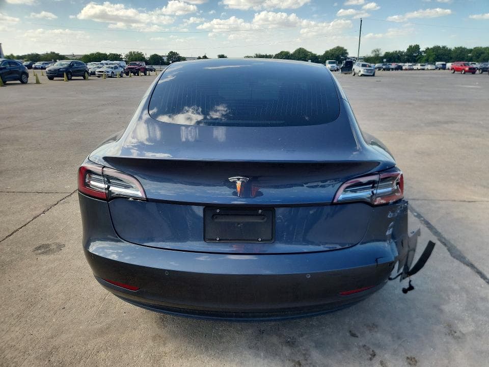2020 TESLA MODEL 3 6