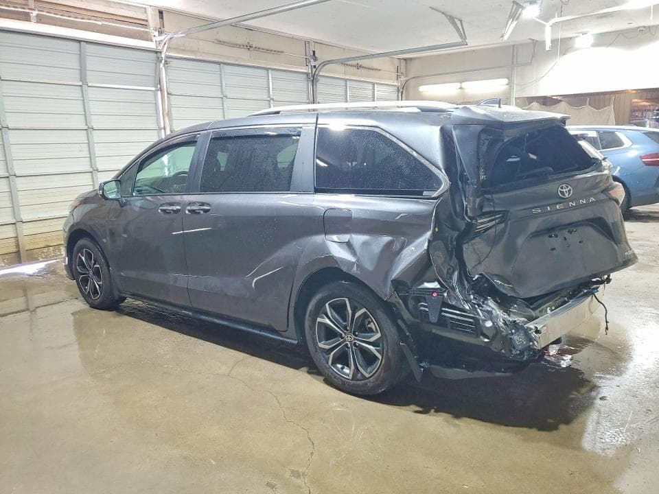 2025 TOYOTA SIENNA PLATINUM 7-PASSENGER PLATINUM 7-PASSENGER 2