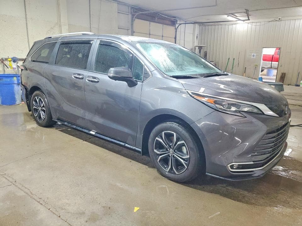 2025 TOYOTA SIENNA PLATINUM 7-PASSENGER PLATINUM 7-PASSENGER 4