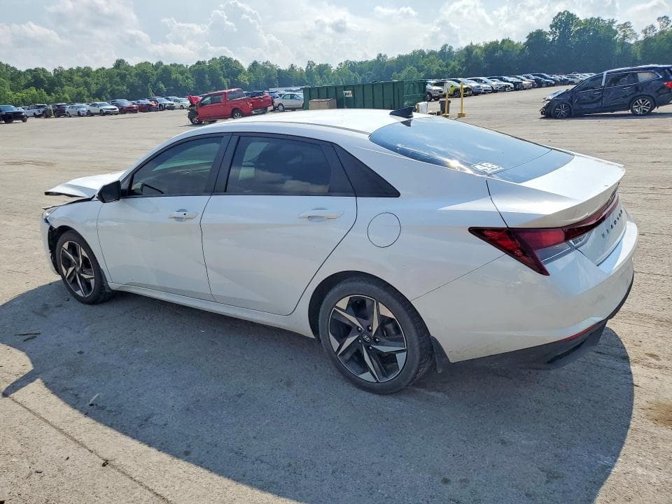 2023 HYUNDAI ELANTRA SE 2