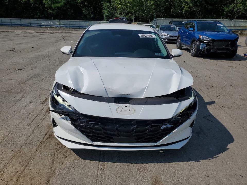 2023 HYUNDAI ELANTRA SE 5