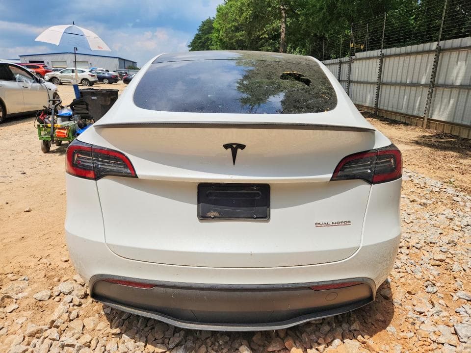 2023 TESLA MODEL Y 6